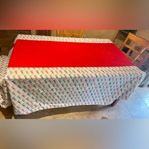 VINTAGE HESS’S DEPARTMENT STORE DISPLAY COTTON TABLECLOTH 68” X 23” ALLENTOWN PA